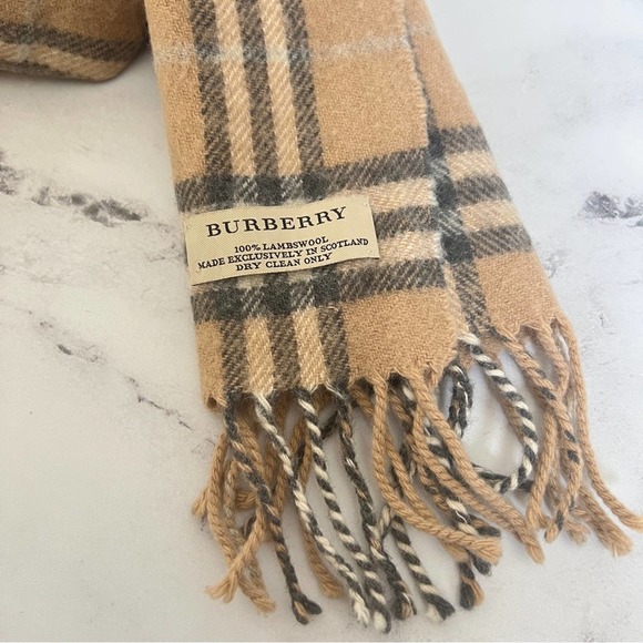 BURBERRY Lambswool Exploded Check Pattern Scarf - Picture 2 of 4